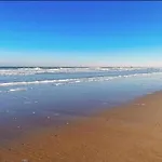 Spacious Seaside