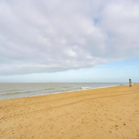 アパート Spacious Seaside *