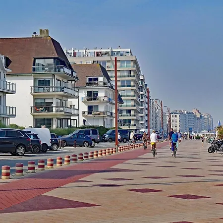 Spacious Seaside Knokke-Heist