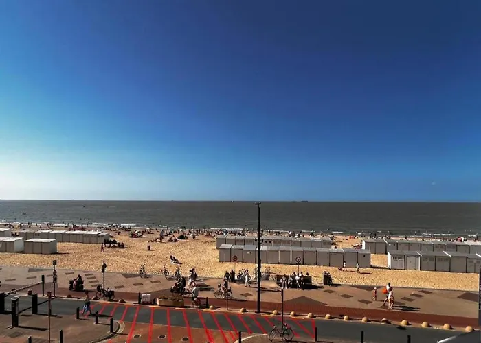 Spacious Seaside Appartamento Knokke-Heist