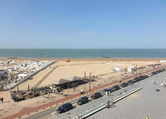 Spacious Seaside Knokke-Heist
